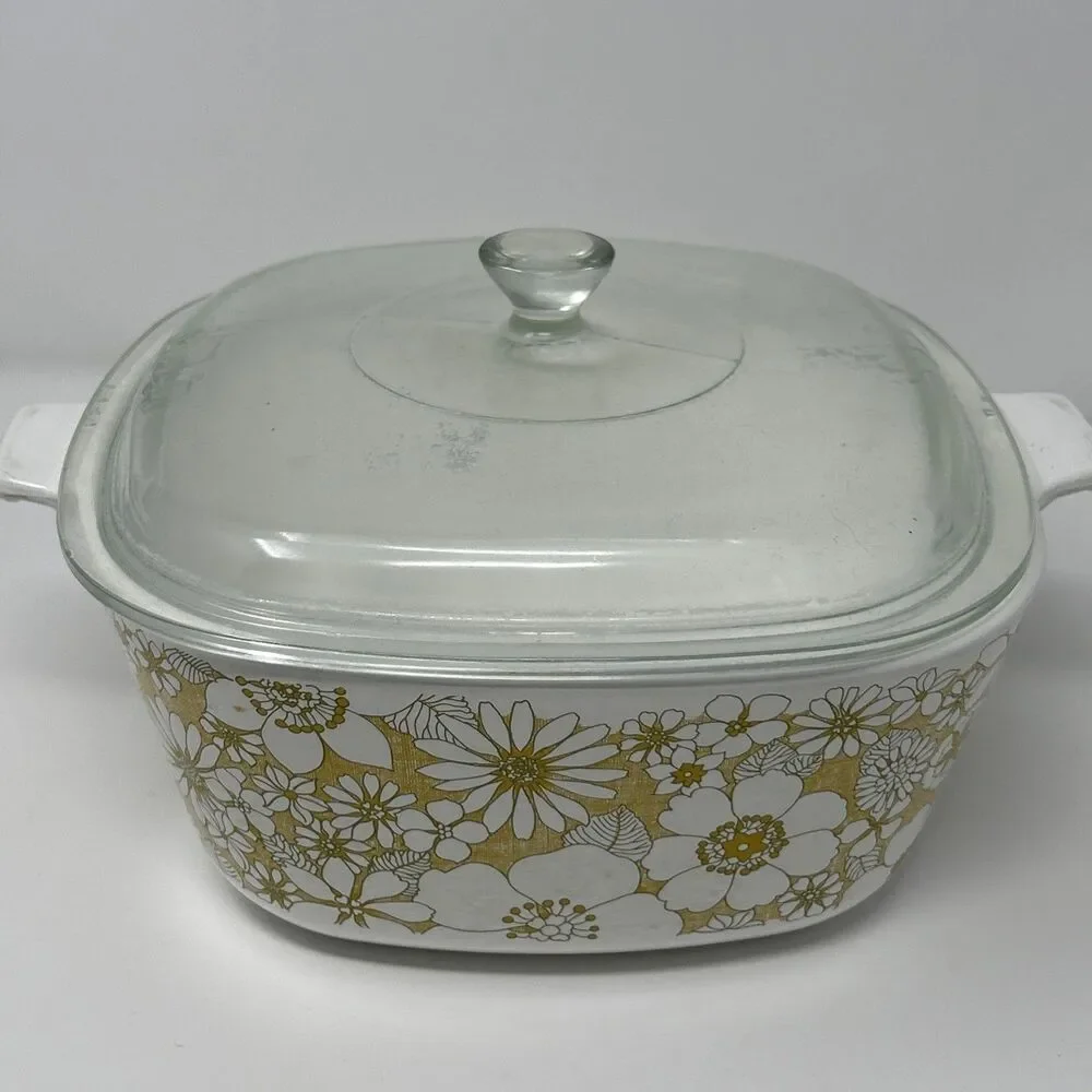 Vintage Corning Ware 2 1/2 Qt. Floral BouquetCovered Casserole Dish USA